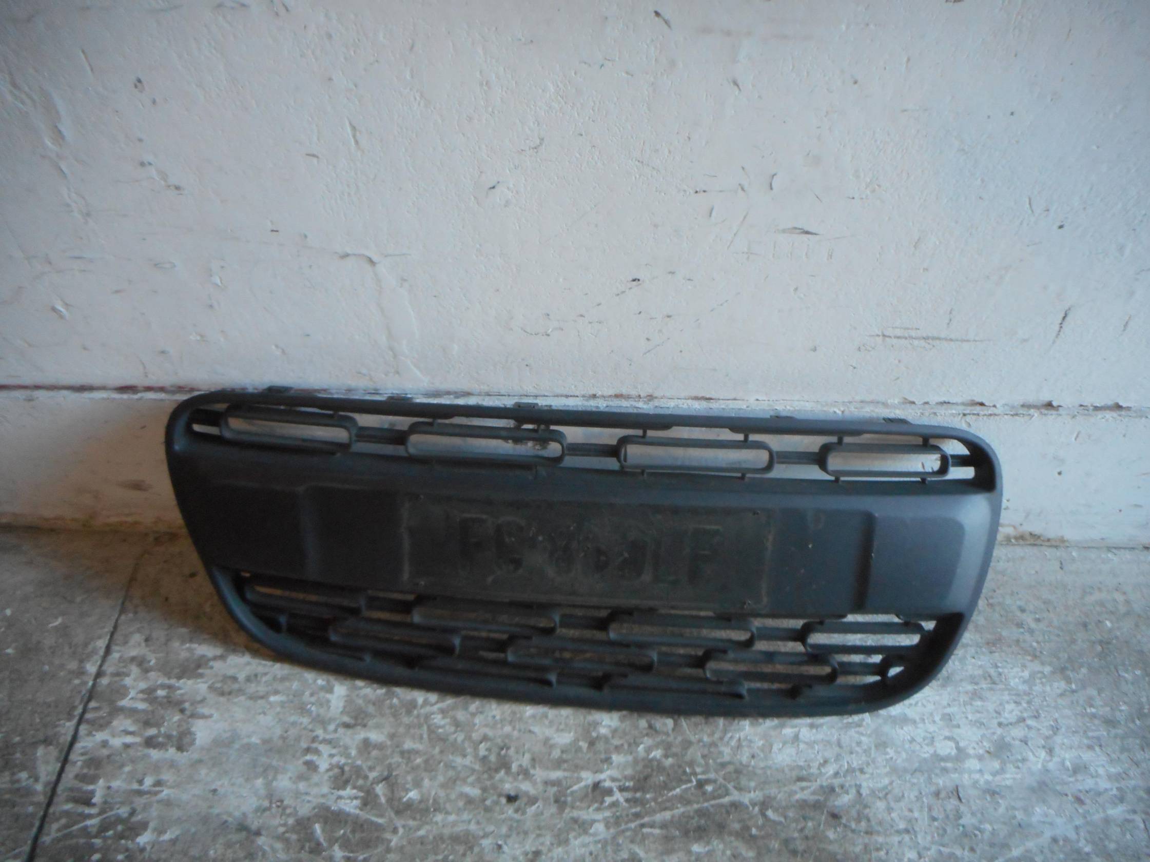 Griglia paraurti ant.